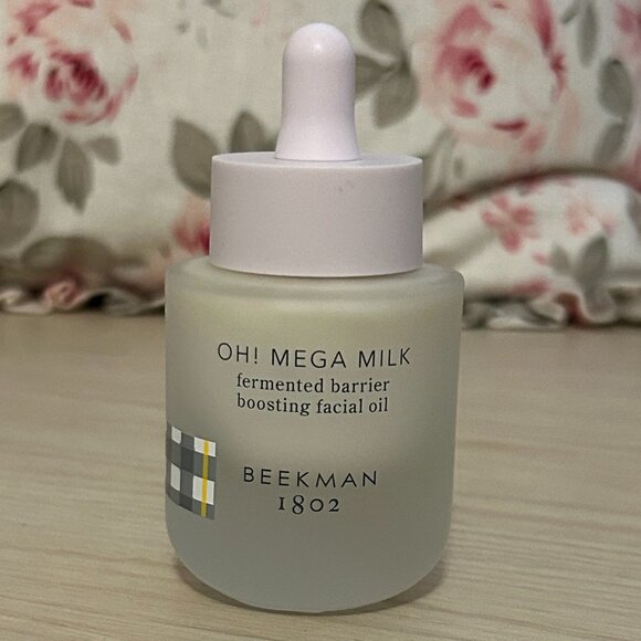 Oh! Mega Milk Fermented Barrier Boosting Facial Oil - Picture 7 of 13